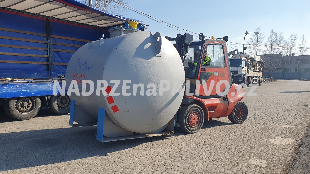 Diesel agregáty a nádrže na lehký topný olej! 